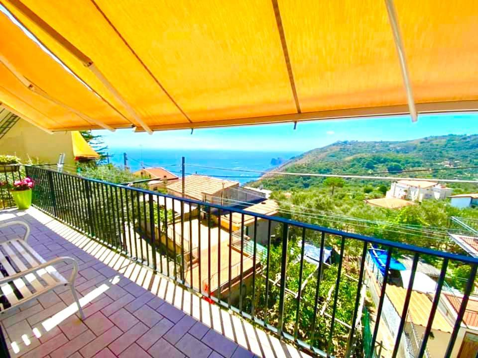Seeview Rooftop House Between Sorrento And Amalfi Ferienhaus Massa Lubrense